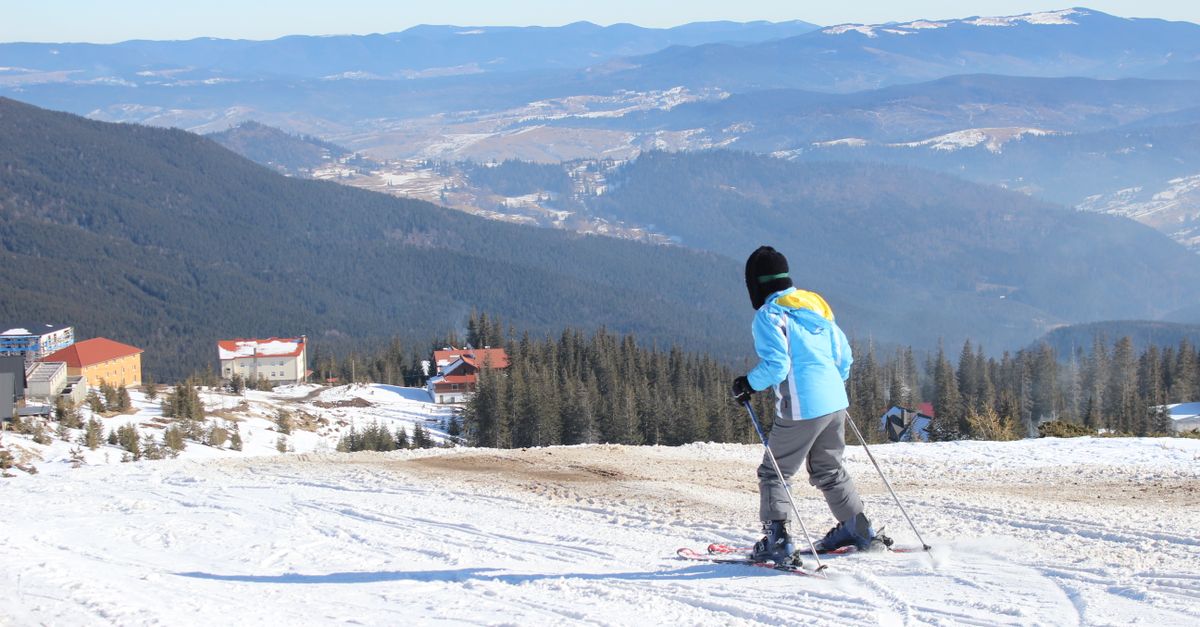 découvrez des conseils pratiques pour le montage de vos skis, garantissant performance et sécurité sur les pistes cet hiver.