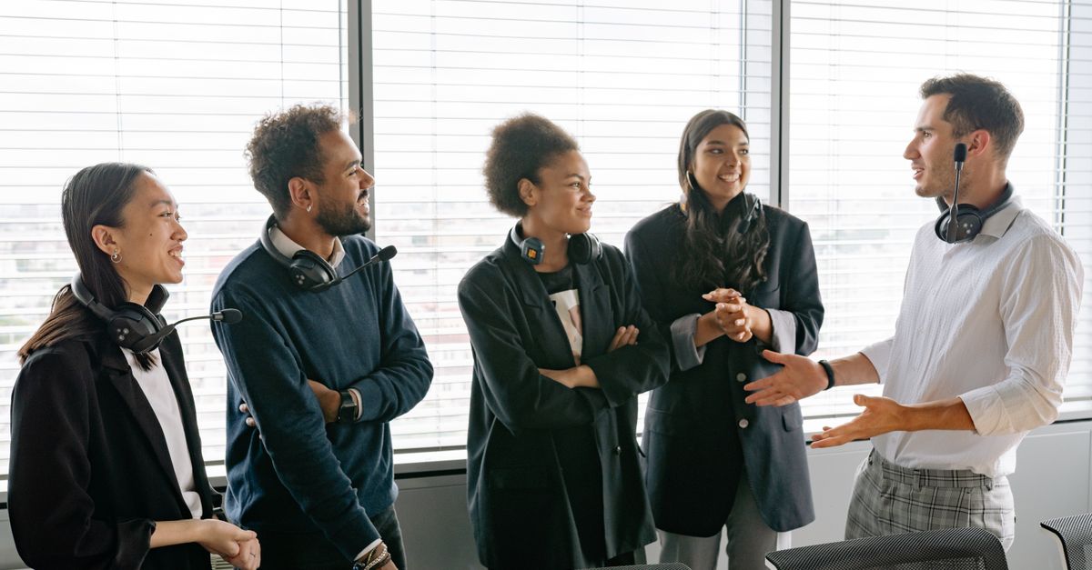 découvrez les meilleures stratégies et outils de communication pour améliorer vos échanges personnels et professionnels.