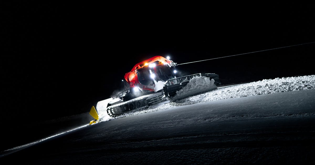conseils essentiels pour pratiquer le ski hors-piste en toute sécurité : préparation, équipements, et prévention des avalanches.