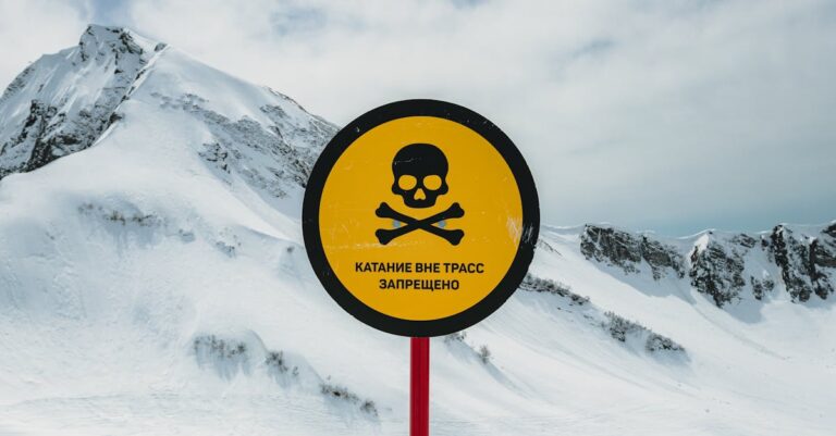 conseils essentiels pour skier hors-piste en toute sécurité : préparation, équipement adapté et bonnes pratiques pour profiter des descentes en toute sérénité.
