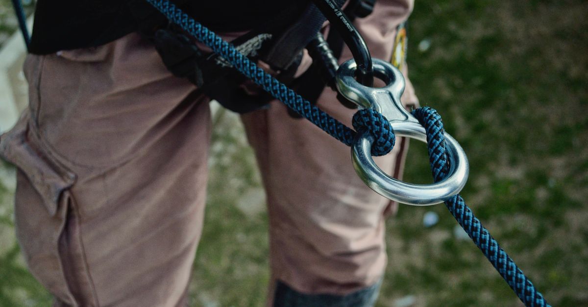 préparez votre corps pour l'escalade avec notre routine d'échauffement efficace, conçue pour améliorer la performance et prévenir les blessures.