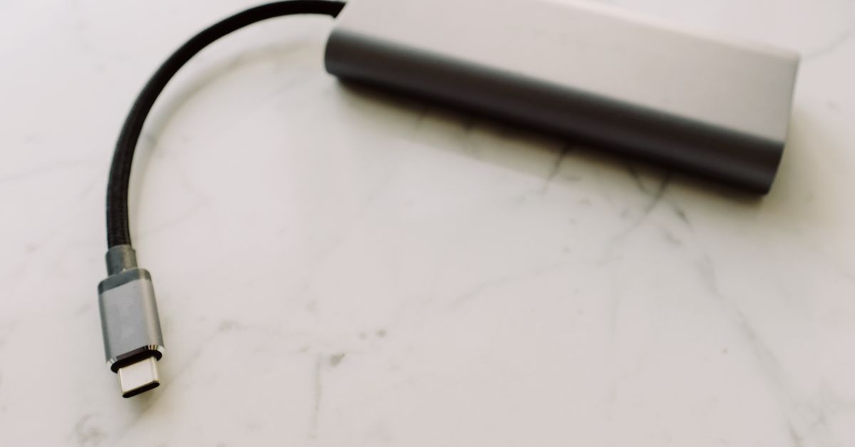 optimisation des ports de charge pour une efficacité maximale et une durabilité accrue des appareils électroniques.