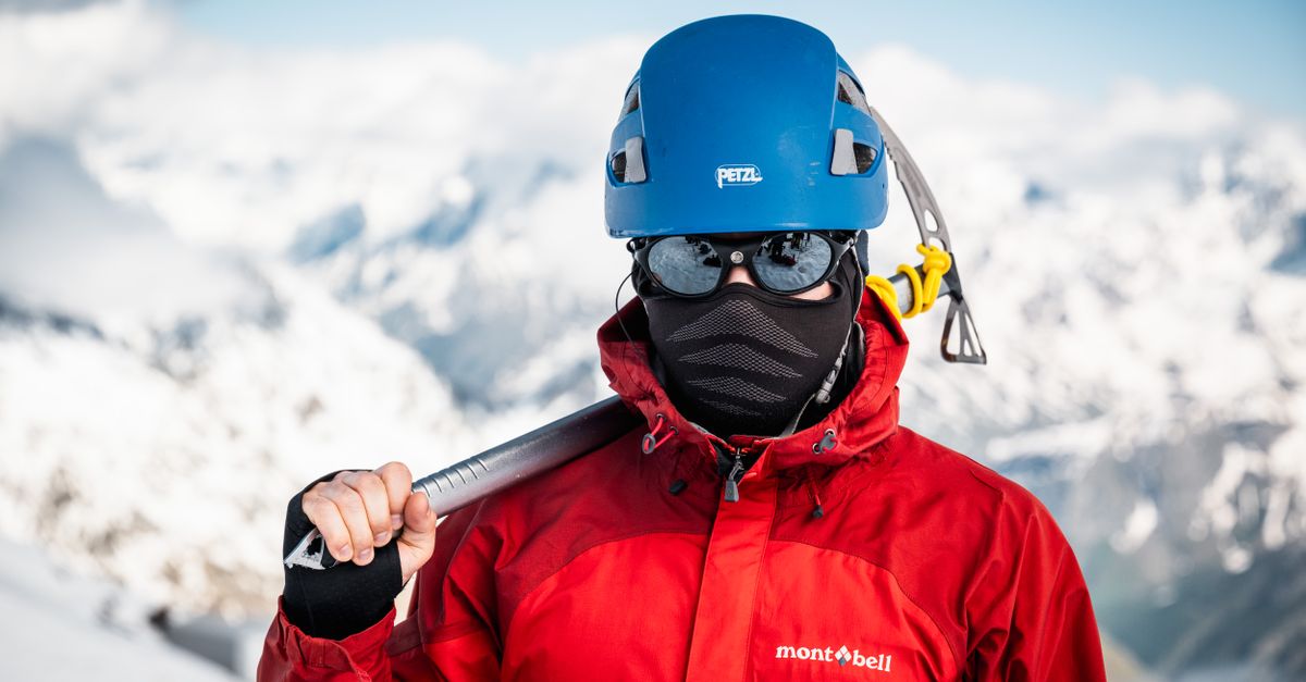 découvrez les critères essentiels pour choisir la meilleure piolet d'escalade sur glace, alliant sécurité, performance et confort.
