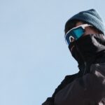 découvrez nos lunettes de soleil spécialement conçues pour la montagne, offrant protection optimale et style adapté à toutes vos aventures en altitude.