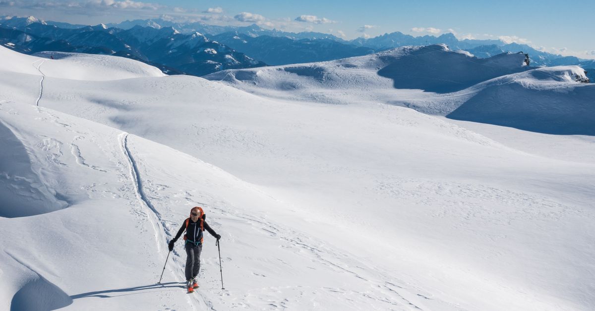 découvrez le ski de randonnée : conseils, équipements et inspirations pour profiter pleinement des itinéraires en montagne.